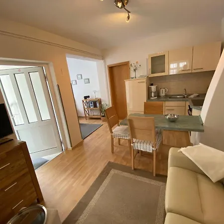 Bergfried Lejlighed *